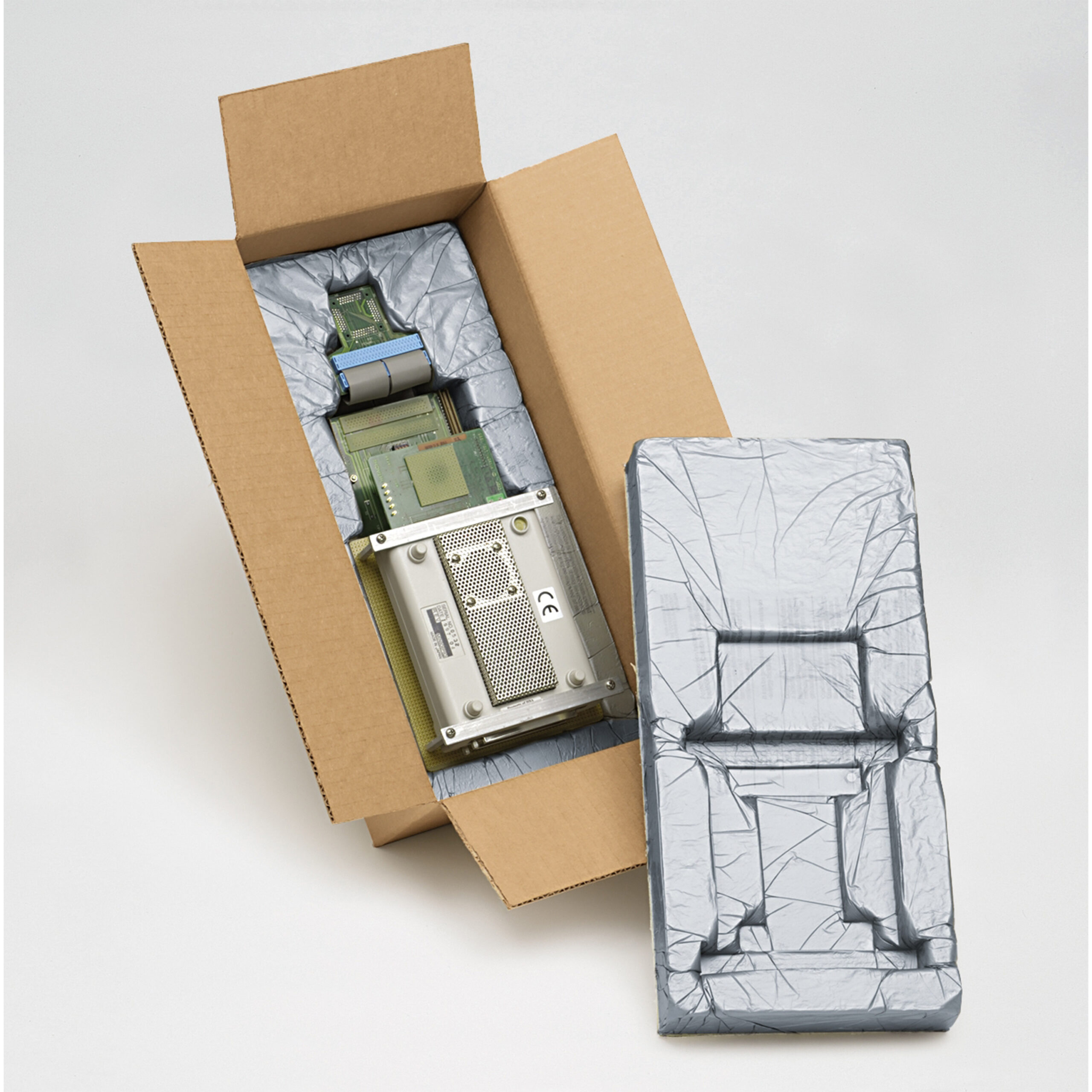Rigid polyurethane foam protective packaging material