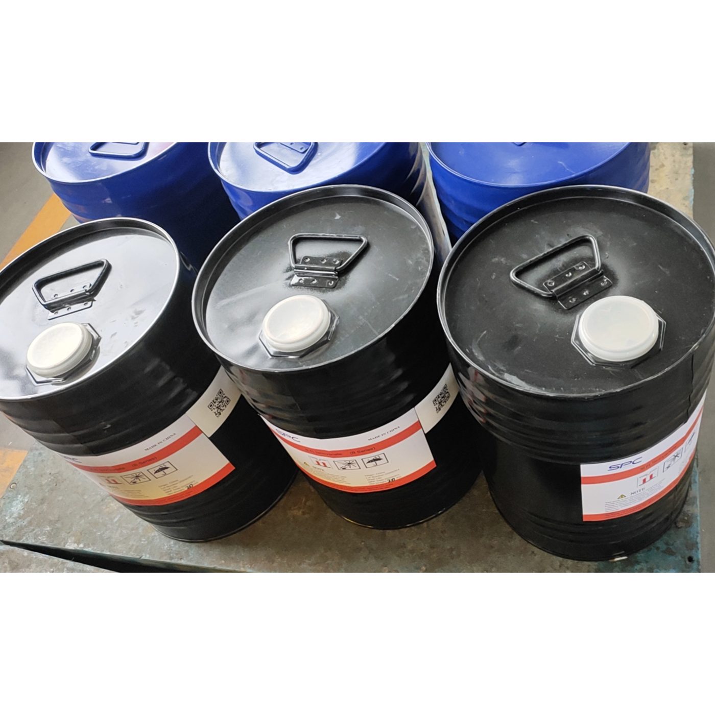 MDI isocyanate pails and drums