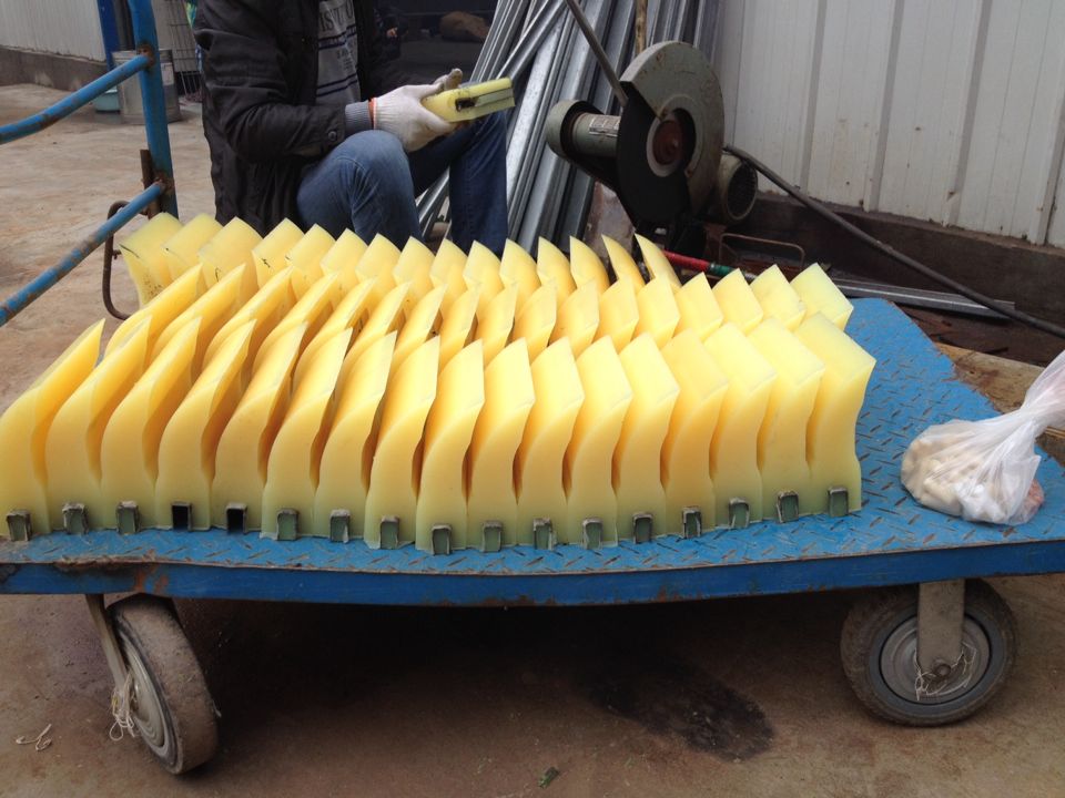 Yellow cast PU belt cleaner scraper blades