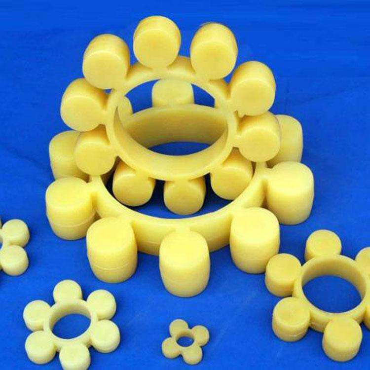 Cast PU jaw coupling spider isolators